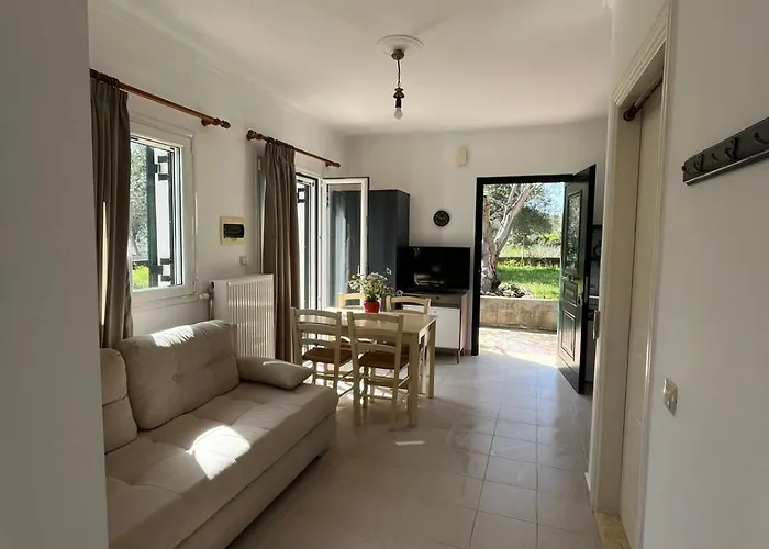Lejlighed Kouris Garden View